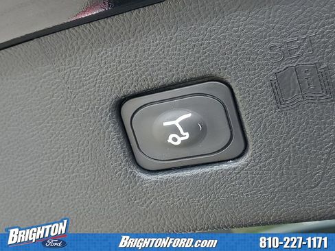 Certified 2024 Ford Edge SEL w/ Convenience Package image 9