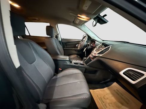 Used 2017 GMC Terrain SLE image 25