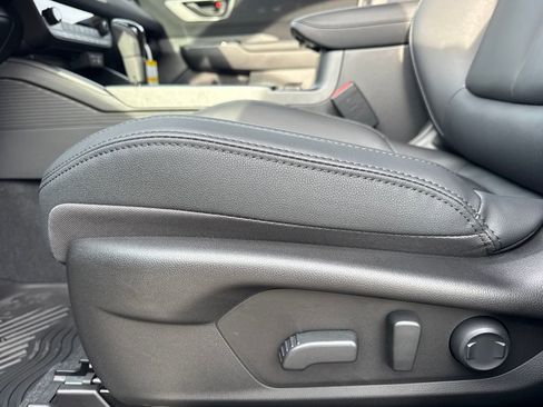 New 2026 Subaru Outback Premium image 16