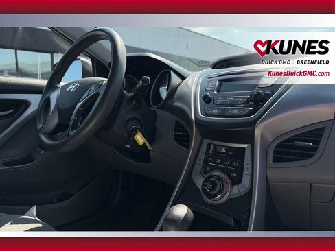 Used 2013 Hyundai Elantra GLS FWD image 14