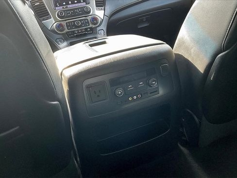 Used 2015 Chevrolet Tahoe LT image 30