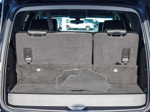 Used 2018 Chevrolet Tahoe LS image 25