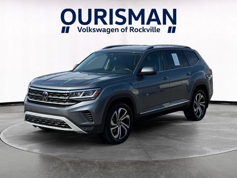 Used 2023 Volkswagen Atlas SEL AWD/4WD image 2