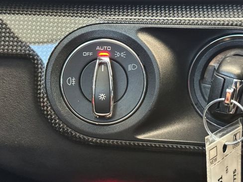 Used 2016 Porsche Cayman GT4 RWD image 27