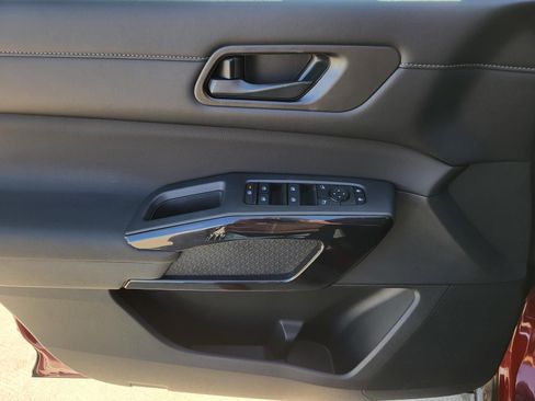 New 2026 Nissan Pathfinder SV image 19