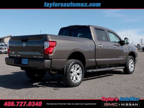Used 2019 Nissan Titan SV w/ SV Convenience Package image 59