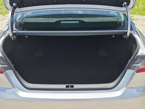 Used 2025 Toyota Camry LE FWD image 28