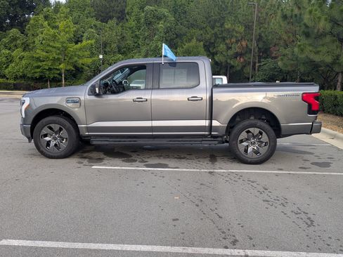Certified 2025 Ford F150 Lightning Flash AWD/4WD image 7