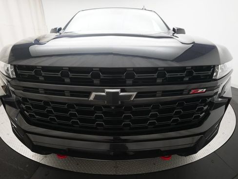 Used 2023 Chevrolet Suburban Z71 w/ Luxury Package AWD/4WD image 22