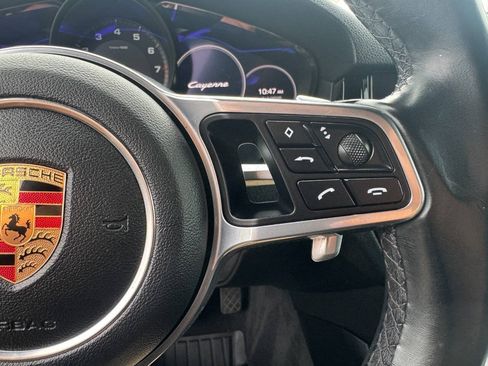 Used 2020 Porsche Cayenne AWD/4WD image 19