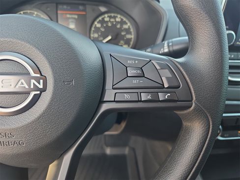 Used 2025 Nissan Altima 2.5 S image 17