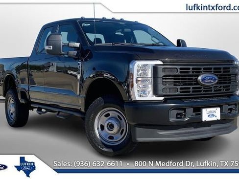 Used 2024 Ford F350 XL w/ FX4 Off-Road Package image 1