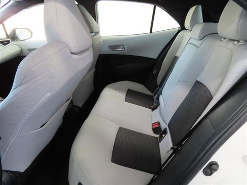 Used 2024 Toyota Corolla SE image 29