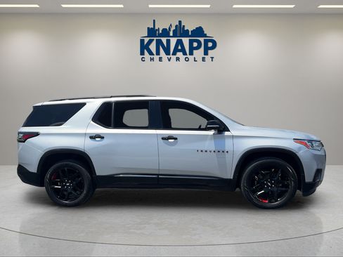 Used 2020 Chevrolet Traverse Premier w/ Redline Edition AWD/4WD image 6