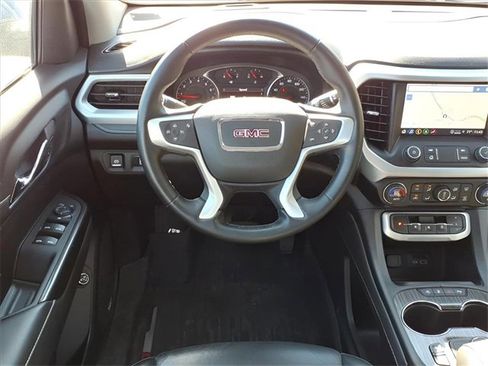 Used 2023 GMC Acadia SLT w/ LPO, Floor Liner Package image 21