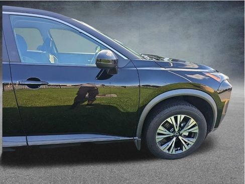 Used 2023 Nissan Rogue SV FWD image 15