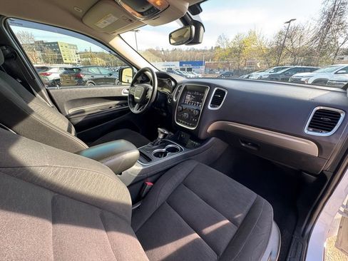 Used 2020 Dodge Durango SXT image 19