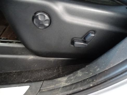 Used 2015 Jeep Grand Cherokee Limited AWD/4WD image 3