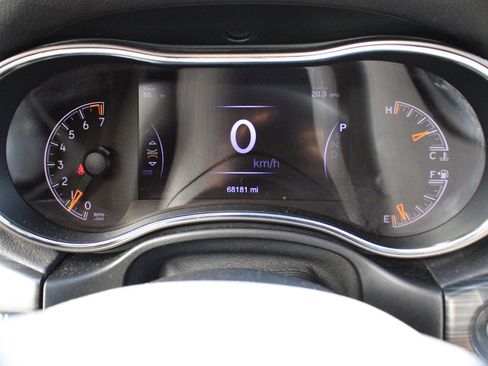 Used 2019 Jeep Grand Cherokee Limited X AWD/4WD image 18