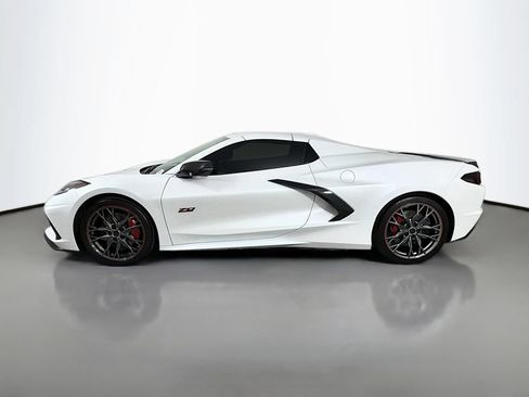 Used 2023 Chevrolet Corvette Stingray Premium Conv w/ Z51 Performance Package RWD image 8