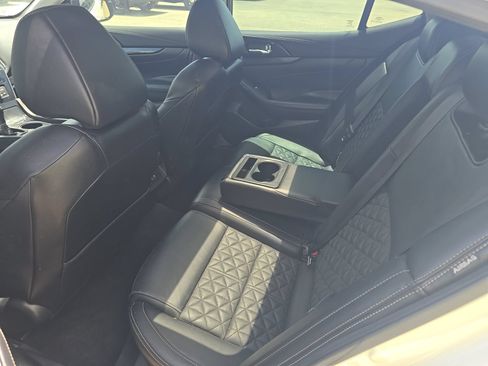 Used 2021 Nissan Maxima Platinum w/ Sport Mat Group FWD image 15