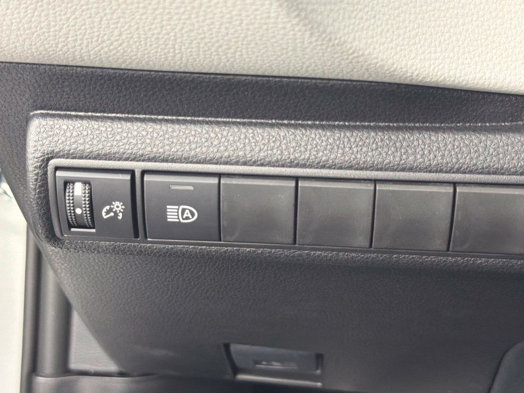Certified 2026 Toyota Corolla LE FWD image 28