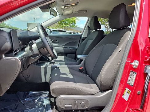 Used 2025 Hyundai Kona SEL FWD image 12