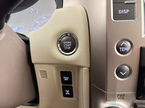 Used 2010 Lexus GX 460 Premium AWD/4WD image 25