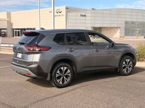 Certified 2023 Nissan Rogue SV FWD image 8