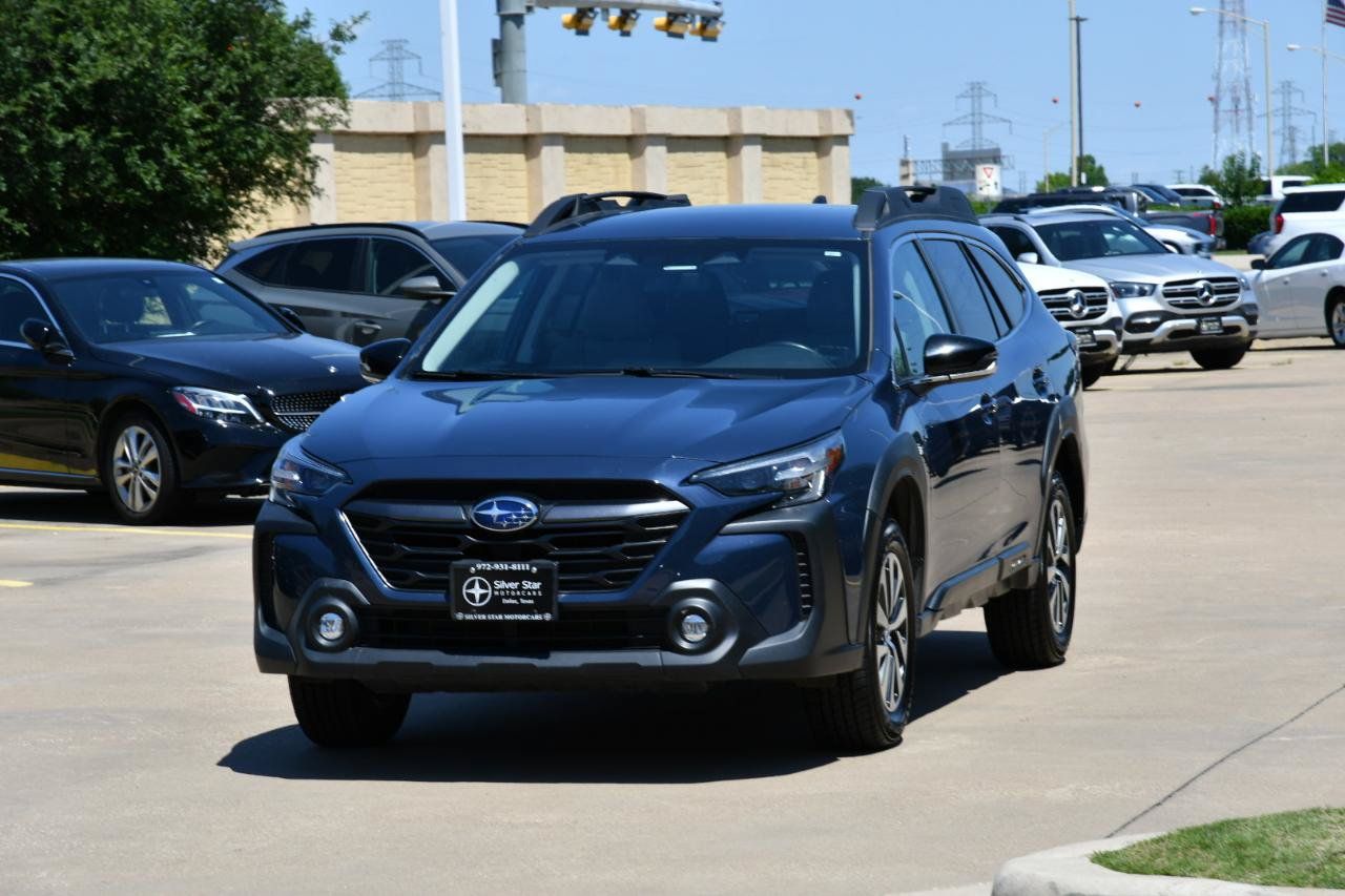 Used 2024 Subaru Outback Premium AWD/4WD image 2