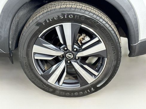 Used 2021 Nissan Rogue SL image 9