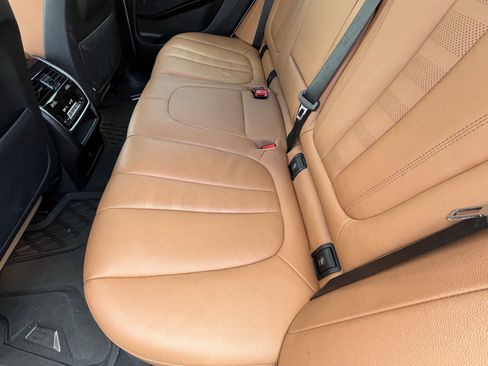 Used 2022 BMW X5 xDrive40i w/ Premium Package AWD/4WD image 28
