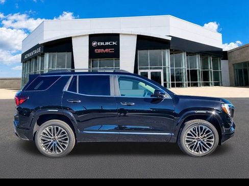 New 2026 GMC Terrain Denali w/ LPO, Black Badging Package AWD/4WD image 10