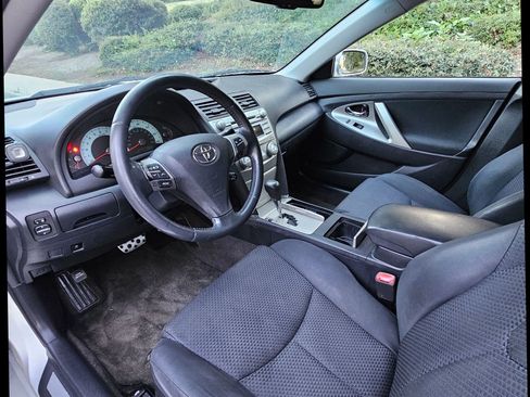 Used 2011 Toyota Camry SE image 18