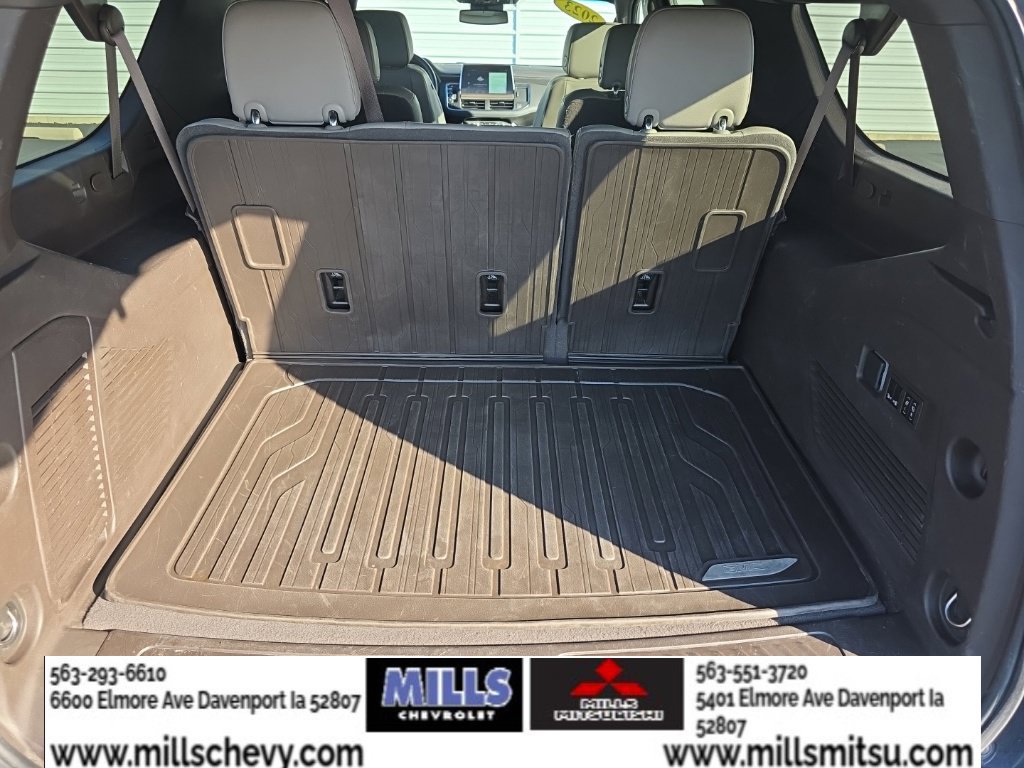 Used 2023 GMC Yukon XL SLT w/ SLT Premium Package AWD/4WD image 25