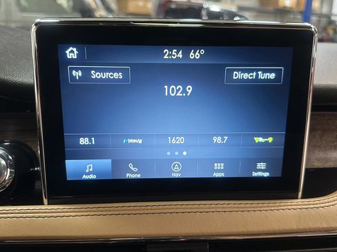 Used 2020 Lincoln Corsair Reserve w/ Equipment Group 201A AWD/4WD image 20