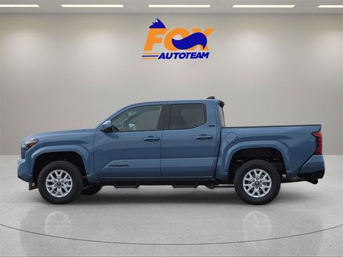 New 2026 Toyota Tacoma SR5 image 2