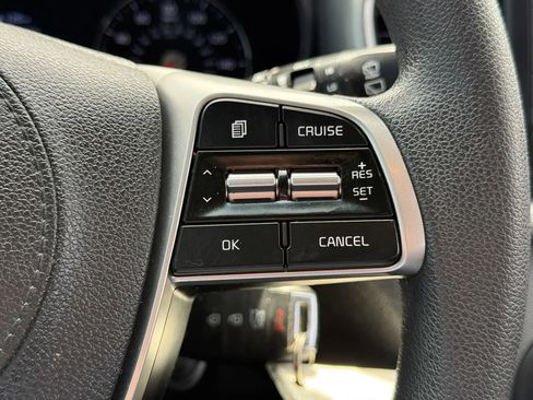 Used 2020 Kia Sorento FWD V6 image 12