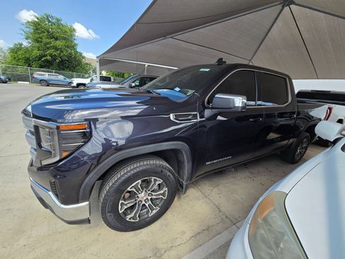 Certified 2023 GMC Sierra 1500 SLE RWD image 5