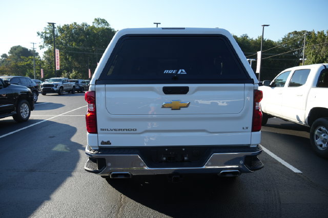 Used 2025 Chevrolet Silverado 1500 LT AWD/4WD image 17