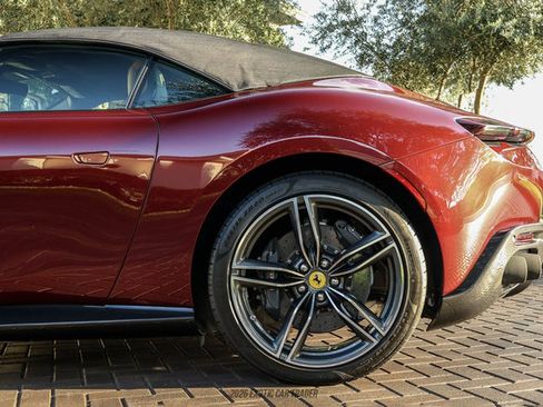 Used 2025 Ferrari Roma Spider RWD image 5