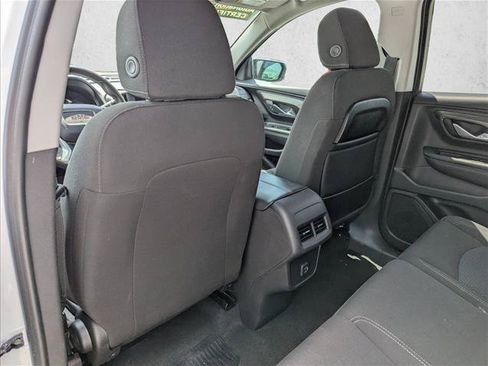 Used 2024 GMC Terrain SLE AWD/4WD image 23