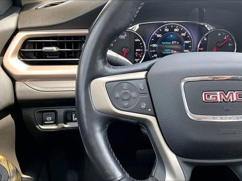 Used 2018 GMC Acadia Denali FWD image 11