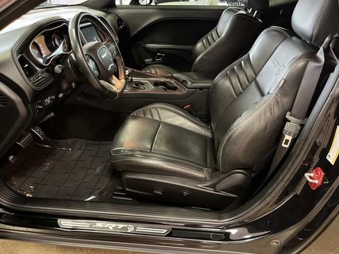 Used 2023 Dodge Challenger SRT Hellcat RWD image 19