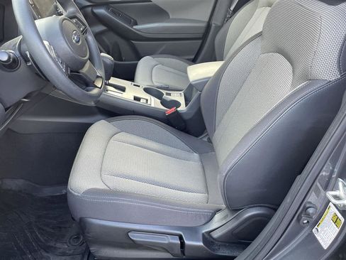 Used 2024 Subaru Crosstrek 2.0i Premium image 12