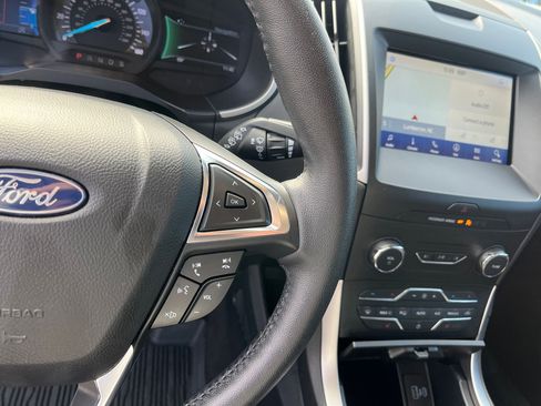 Used 2020 Ford Edge SEL image 31