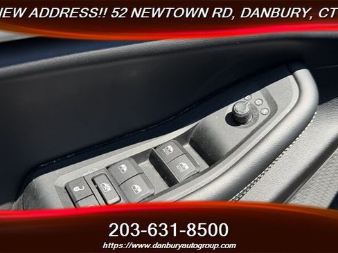 Used 2025 Jeep Grand Cherokee Limited AWD/4WD image 13
