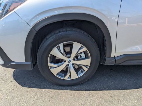 Used 2025 Subaru Ascent Premium AWD/4WD image 13