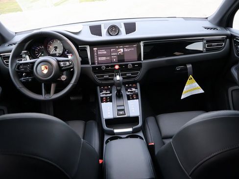 New 2026 Porsche Macan S image 19