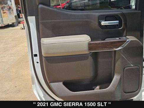 Used 2021 GMC Sierra 1500 SLT AWD/4WD image 18